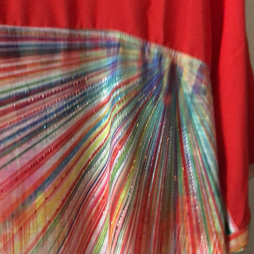Geometric top - Picture 2 of 6